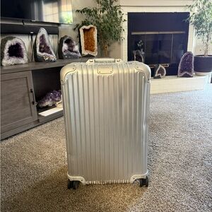 RIMOWA Metallic Silver